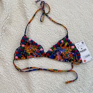 NWT! Zara printed bikini top size SMALL
